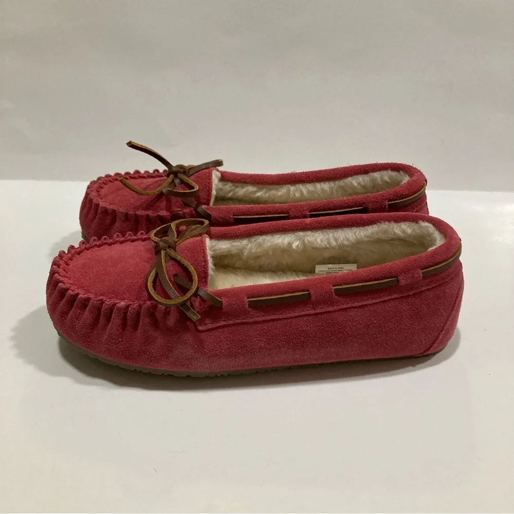 Minnetonka pink slippers